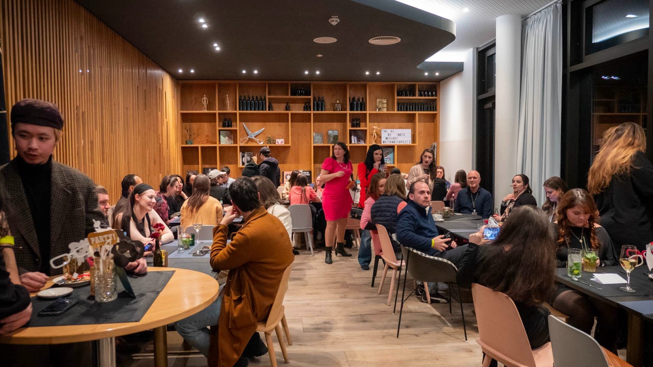 Live Show, Live Pitch and Networking for Creators in Film, TV, Media