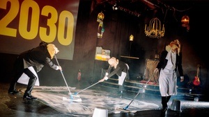 MEPHISTO. UNDER PRESSURE.