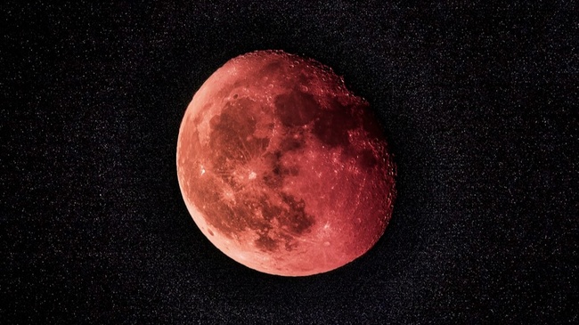 Falscher Marmor und glühende Sterne