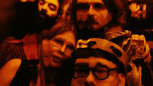 Tolstoys // psychedelic Rock