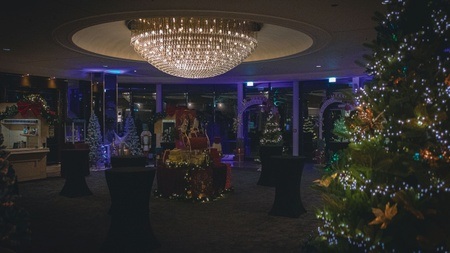 Indoor-Weihnachtsmarkt