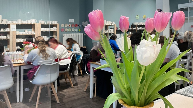 Die MittwochsMaler – Keramikmalen im Eigenlob Malstudio