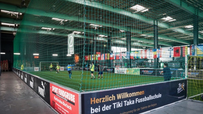 JUGAD pick-up football / pick-up Soccer