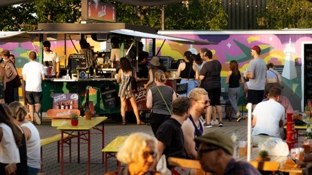Salsa Festival - Reopening Party Neulich Biergarten am THF-Tower 🚀