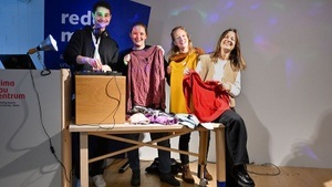 Kleidertauschparty im Klima Bau Zentrum