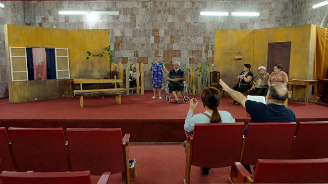 OUTLIVING SHAKESPEARE