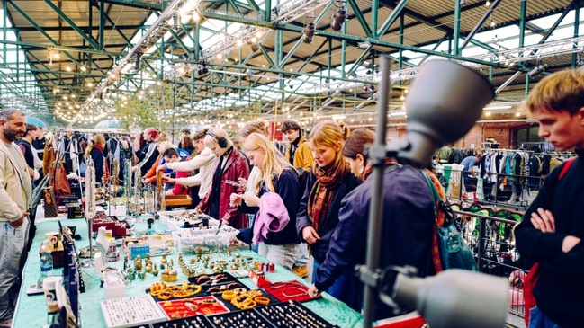 Nachtflohmarkt in der Gleishalle