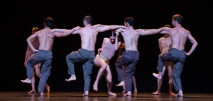 Batsheva Dance Company / Ohad Naharin: MOMO