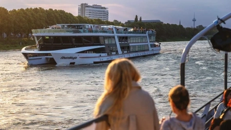 Lounge Abendfahrt Köln