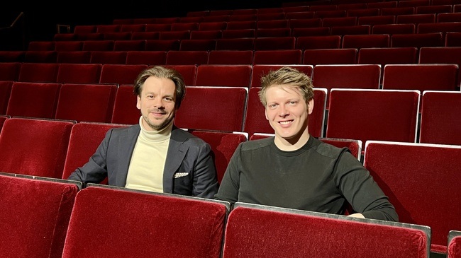 Das Hamburger RUDELSINGEN im Ohnsorg-Theater