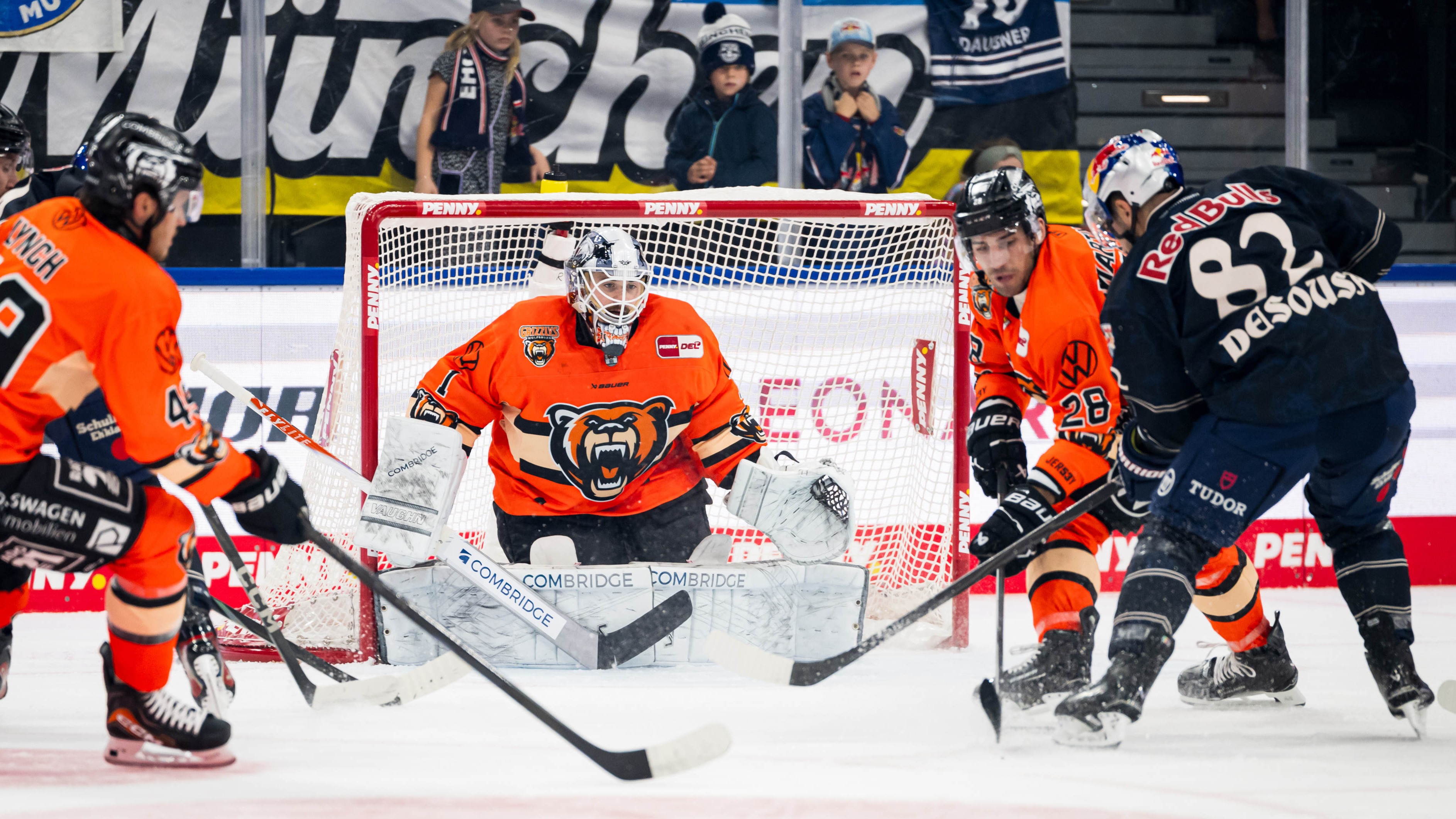 EHC Red Bull München vs. Grizzlys Wolfsburg