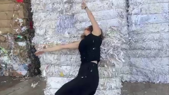 Spur-Los | Tanztheater