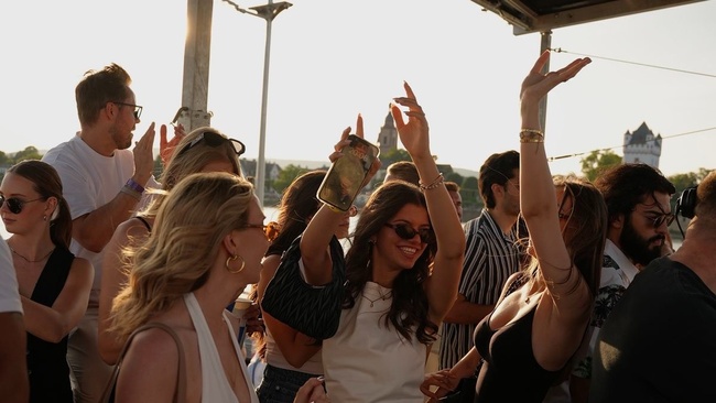 Sober Society @ Freischwimmer Bar