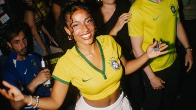 DO SAMBA AO BAILE by HUSH HUSH