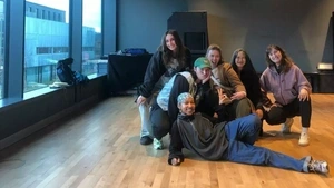 FLINTA* Circle! Tanzen & Bewegung im Safer Space