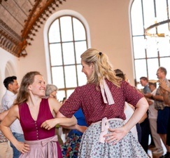 Tanzkurs Bairisch Tanzen zum Kocherlball für junge Leute