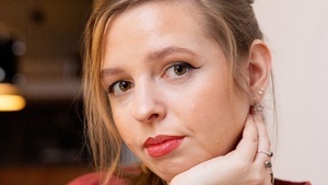 Premiere: Pauline Hatscher liest "Über vier Leben"