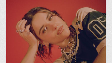 Tiffany Aris - Debut Show