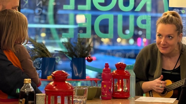 Singen für Kinder mit Begleitung mit Pia Constantin