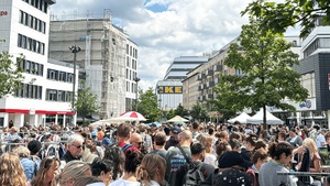 Flohmarkt in der Neuen Großen Bergstraße