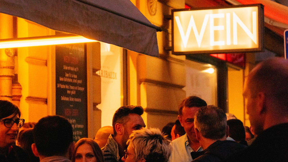 Titelbild der Veranstaltung Feierabend im Glas Premium – Weine für festliche Anlässe