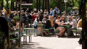 schöne Zeit im Biergarten Tucherhof