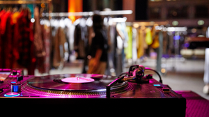 Kleid at Night (bis 21.30 Uhr)