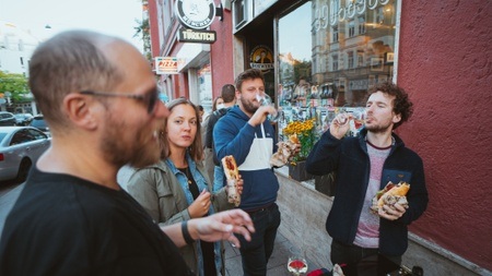 Wine & Food Walking Tour WESTEND! | Munich Wine Rebels