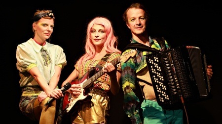 Pretty Privileged-Der Kaiserin neue Kleider