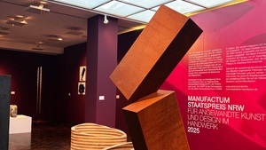 Eröffnung: MANUFACTUM Ausstellung für angewandte Kunst und Design im Handwerk
