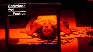 cult baby, Kapitel II ARCHING INTO HYSTERIA – Schwindelfrei Festival