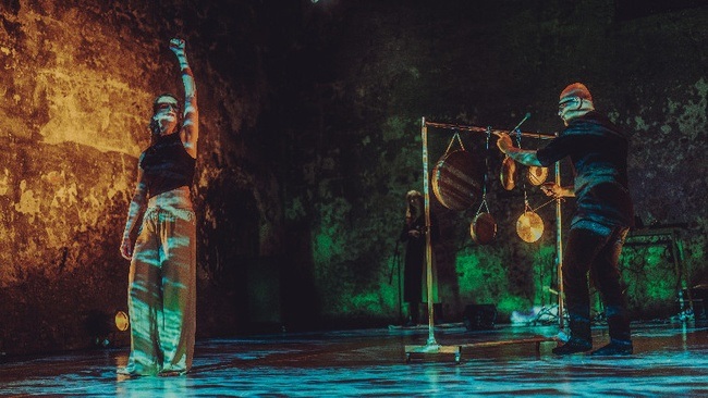 KATHARSIS – Tanz. Musik. Licht. Begegnung.