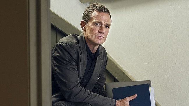 Patrick Radden Keefe: “London Falling”