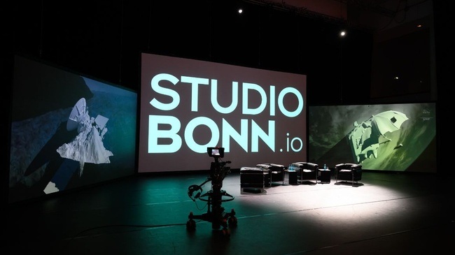 Studio Bonn – Talk: Digitales Empowerment? Künstliche Intelligenz zwischen Utopie und Dystopie