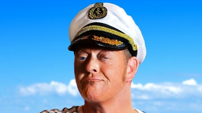 UNTER KREUZFAHRERN − Captain Comedy legt ab!