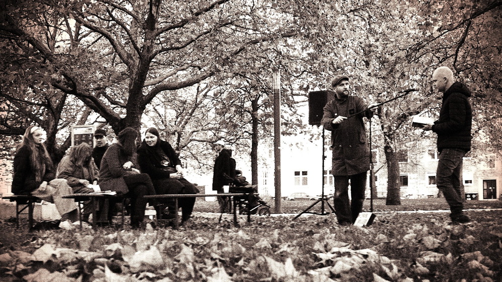 Poesie für die Szene - Open Air Lesebühne am Bremer Platz