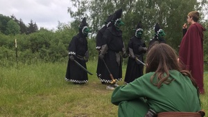 Eintauchen in fremde Welten: Kostenlose LARP-Workshops für Kinder und Jugendliche