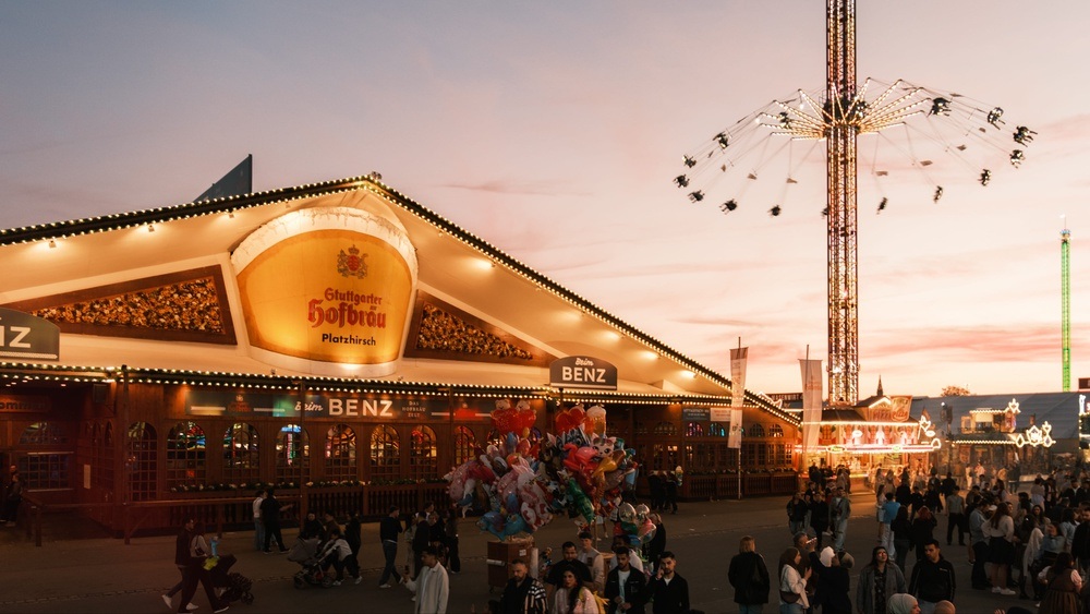 Stuttgarter Frühlingsfest 2026 | Beim BENZ - Das Hofbräu Zelt
