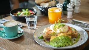Neueröffnung Madam Anna Ekke Glockenbach Café