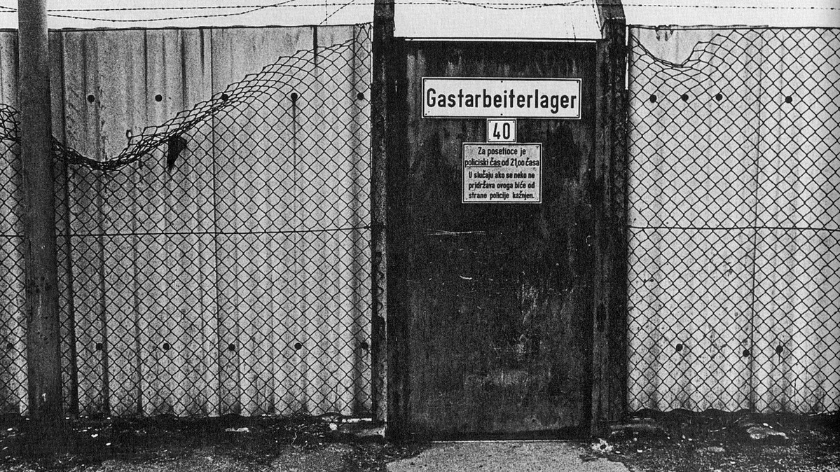 Kurator:innen-Führung durch „Tapetenwechsel“