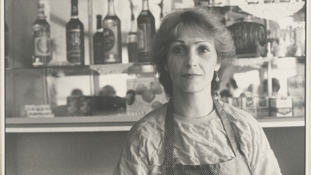 Tandemführung in der Ausstellung „Helga Paris. Häuser und Gesichter. Halle 1983–85“