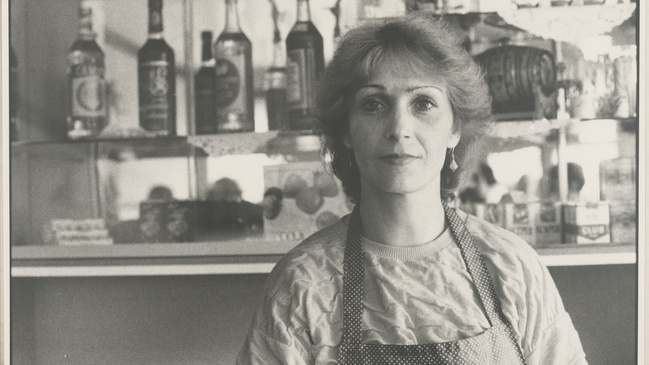 Tandemführung in der Ausstellung „Helga Paris. Häuser und Gesichter. Halle 1983–85“