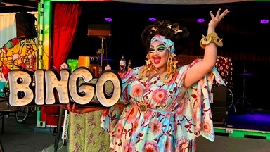 BINGO AM STRAND - die Family-Game Show mit Freifrau von Kö