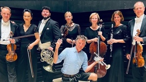 Ein philharmonischer Spaß mit Stofferl Well