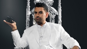 Tan Caglar // Der Teufel trägt Rollstuhl
