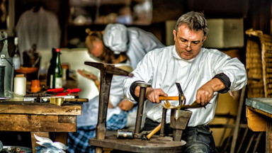 historisches Handwerk + historische Führungen + Café