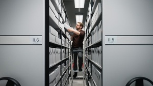 Unknown Error Occurred. ­Strategien gegen den Verlust des digitalen künstlerischen Erbes