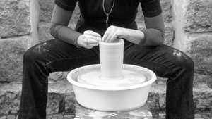 WERKSTATT: ZUM GEKLEISTETEN KRUG