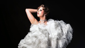 Classic Burlesque mit Elinor Divine