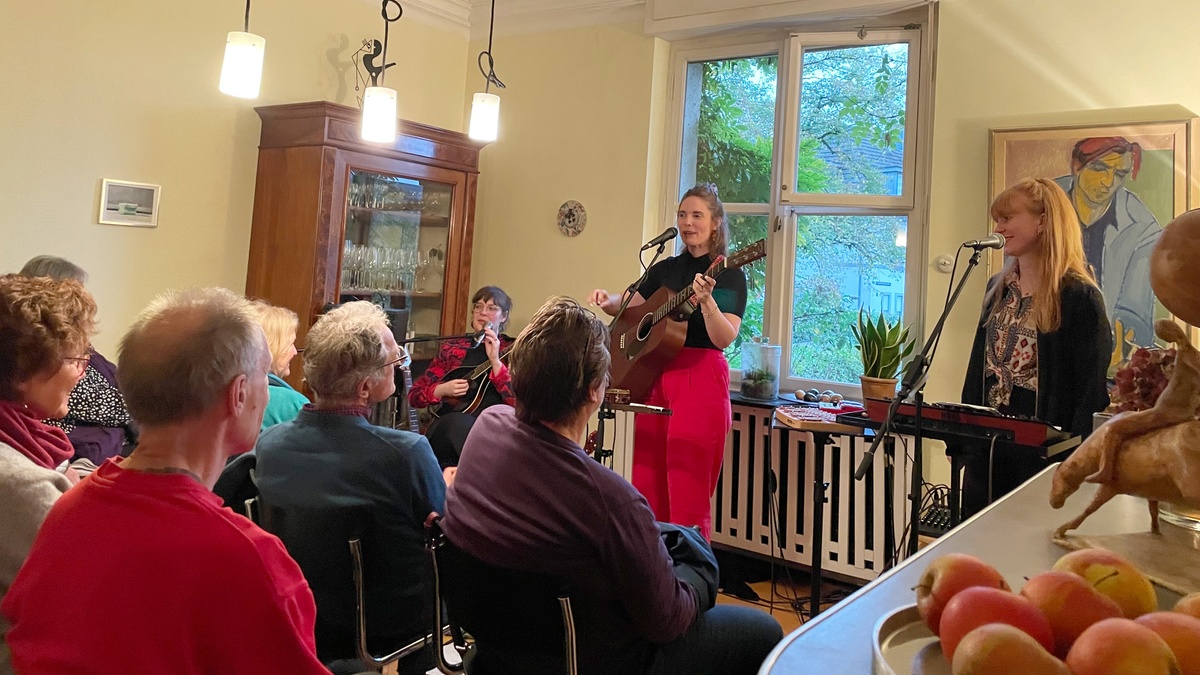 Kulturraum Vorgarten und Wohnzimmer